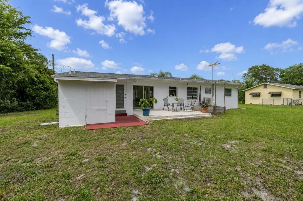 9 Sunset Drive Debary FL 32713
