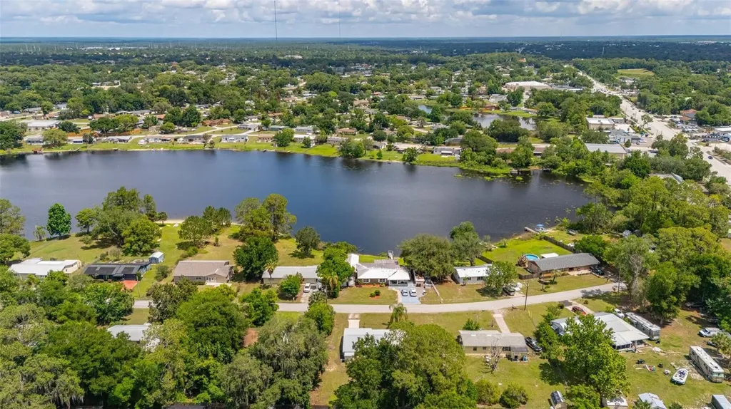 9 Sunset Drive Debary FL 32713