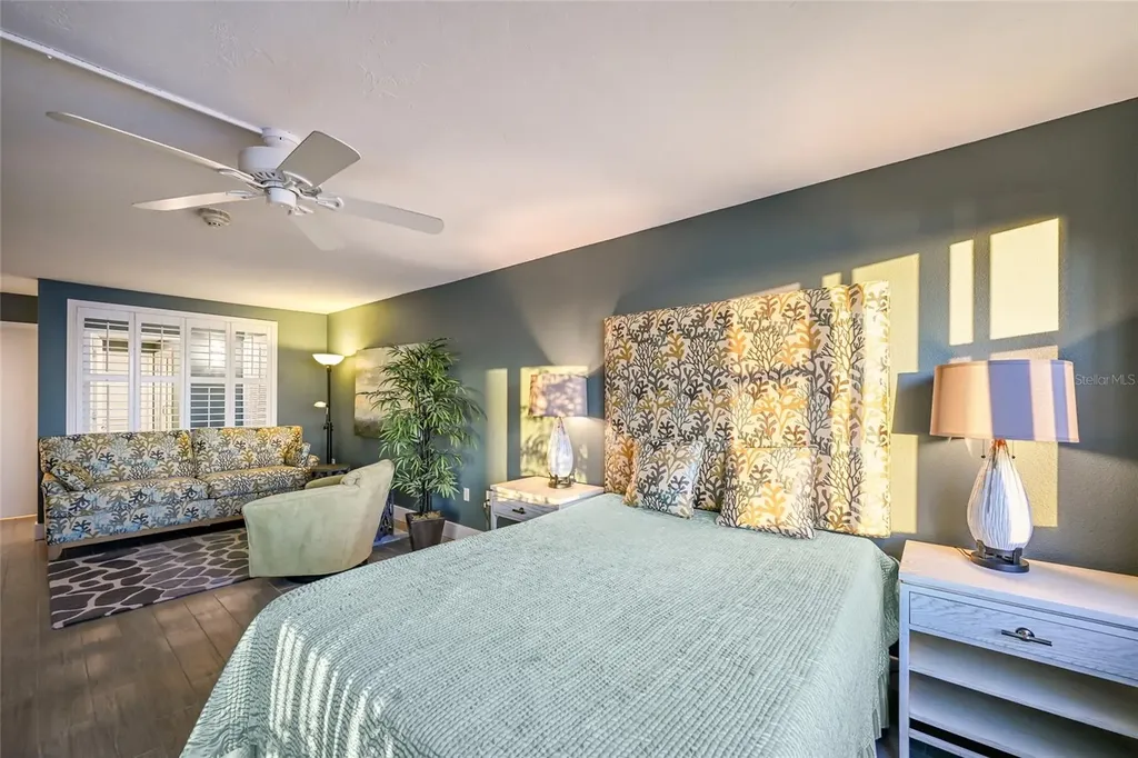 2675 Gulf Of Mexico Drive Longboat Key FL 34228