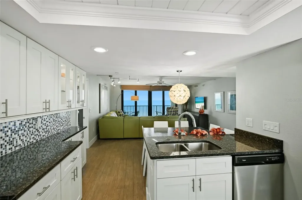 2675 Gulf Of Mexico Drive Longboat Key FL 34228