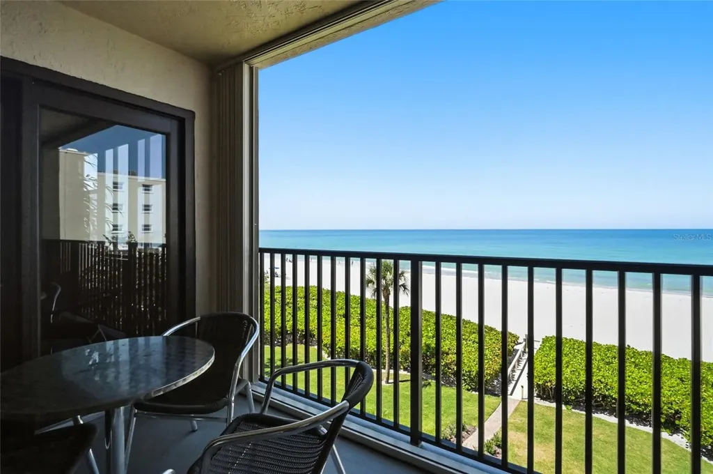 2675 Gulf Of Mexico Drive Longboat Key FL 34228