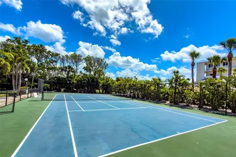 2675 Gulf Of Mexico Drive Longboat Key FL 34228