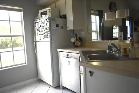9078 Lake Chase Island Way Tampa FL 33626