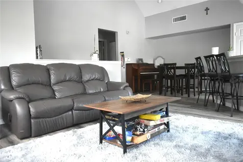 9078 Lake Chase Island Way Tampa FL 33626