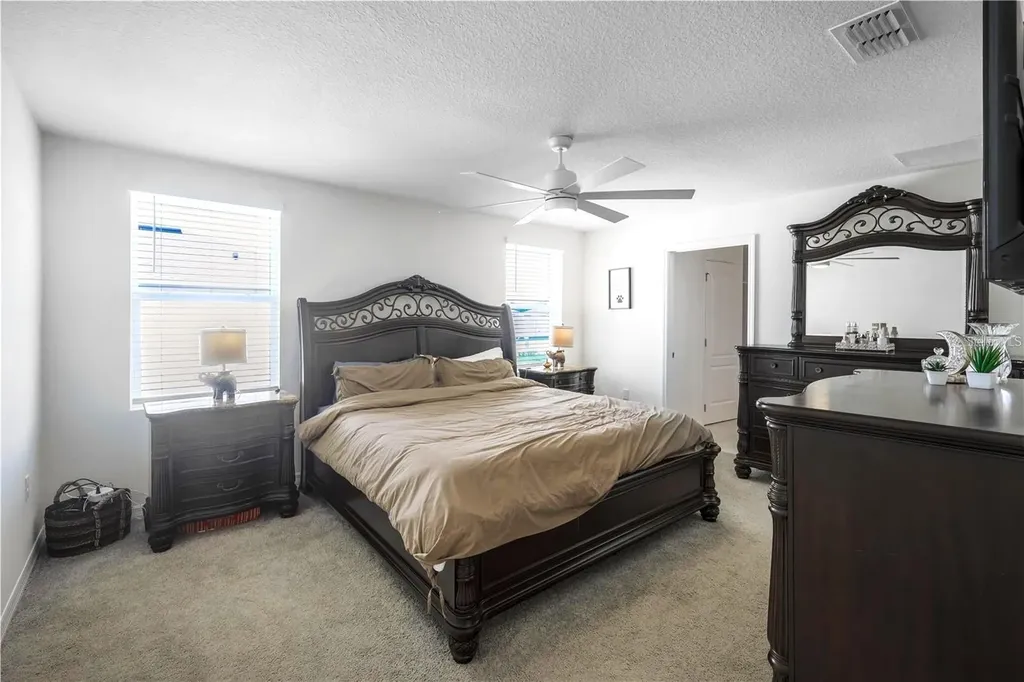 5189 Greenheart Avenue Mount Dora FL 32757