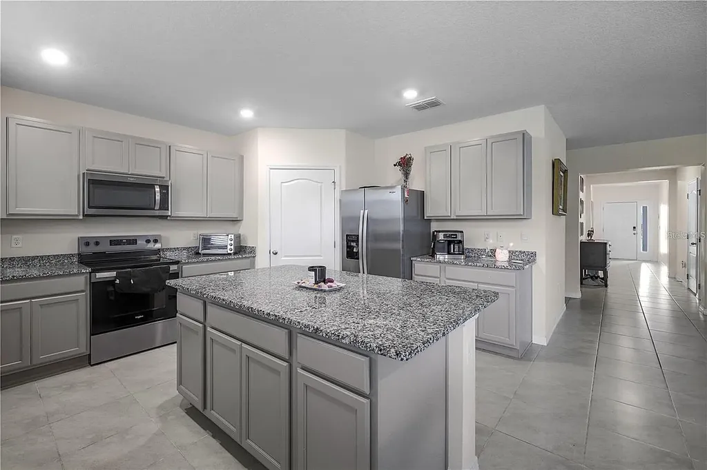 5189 Greenheart Avenue Mount Dora FL 32757