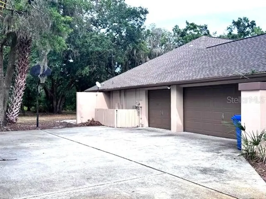 911 Centerbrook Drive Brandon FL 33511