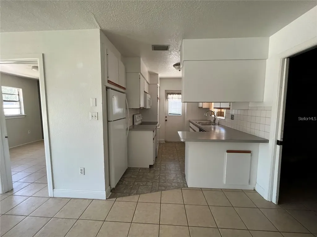 3842 Hawkeye Circle Sarasota FL 34232