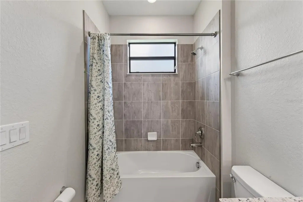 5119 Tobermory Way Bradenton FL 34211