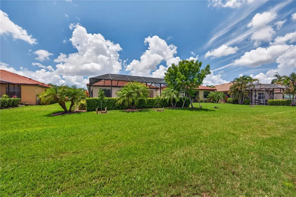 5119 Tobermory Way Bradenton FL 34211