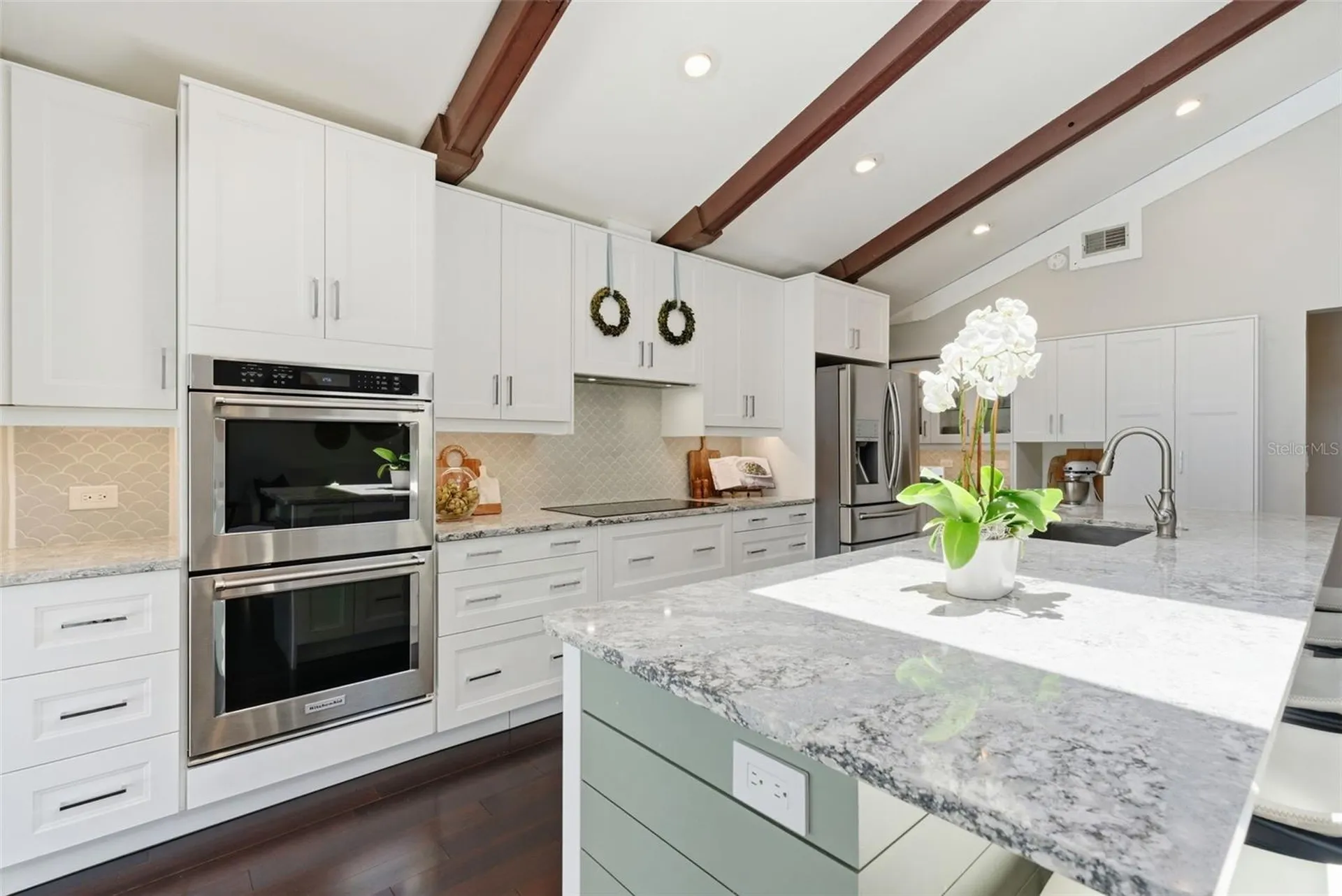 4221 Water Oaks Lane Tampa FL 33618