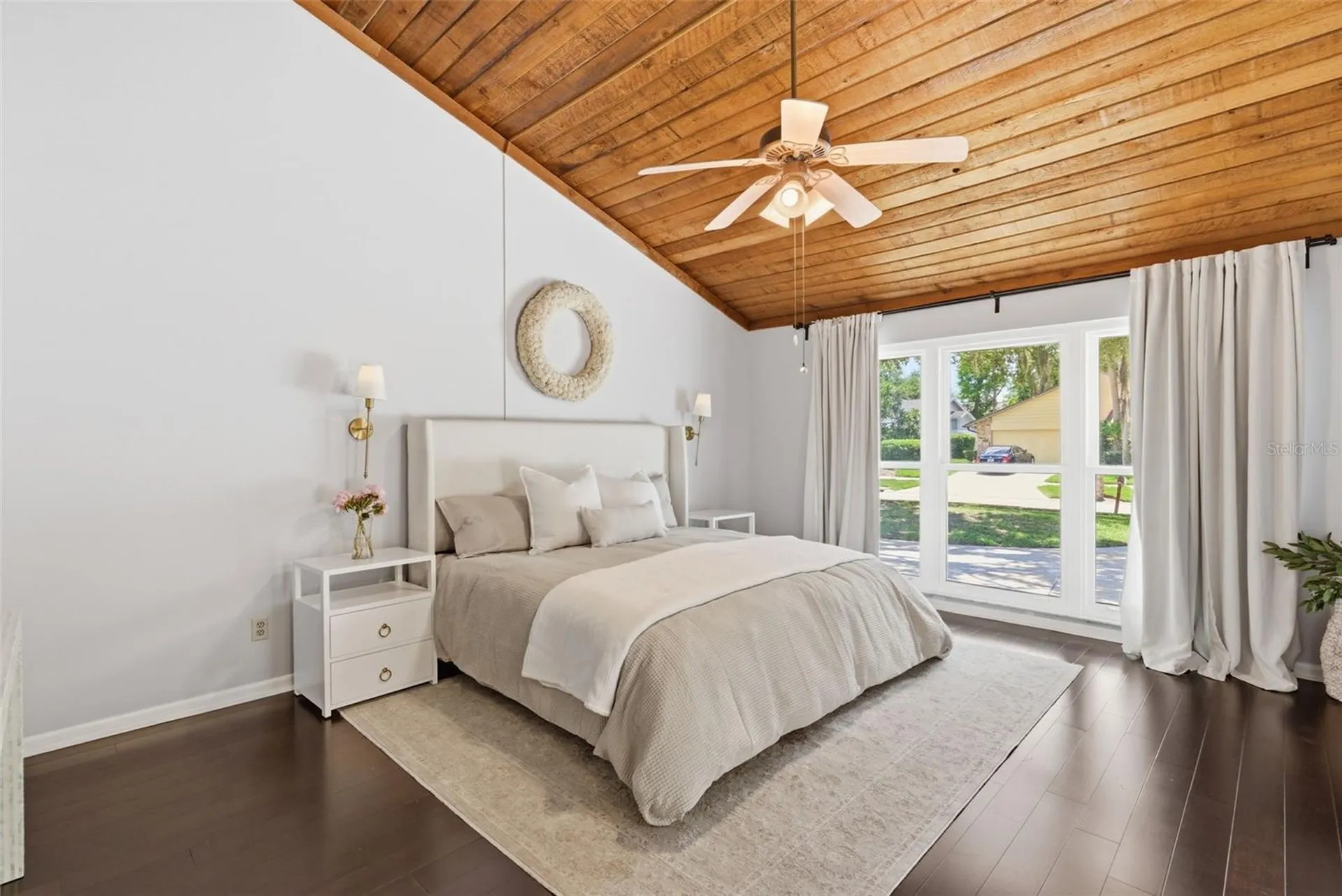 4221 Water Oaks Lane Tampa FL 33618