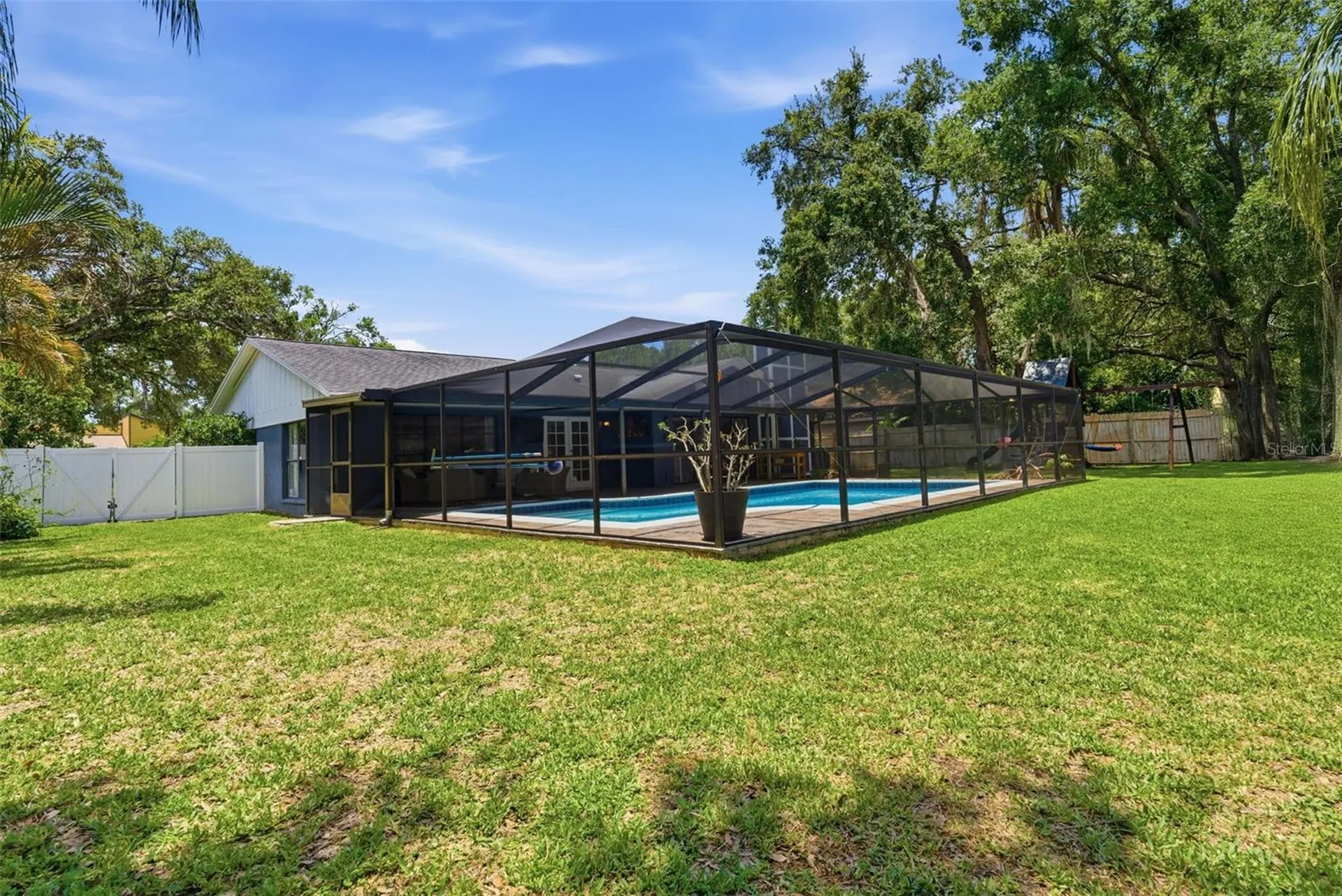 4221 Water Oaks Lane Tampa FL 33618