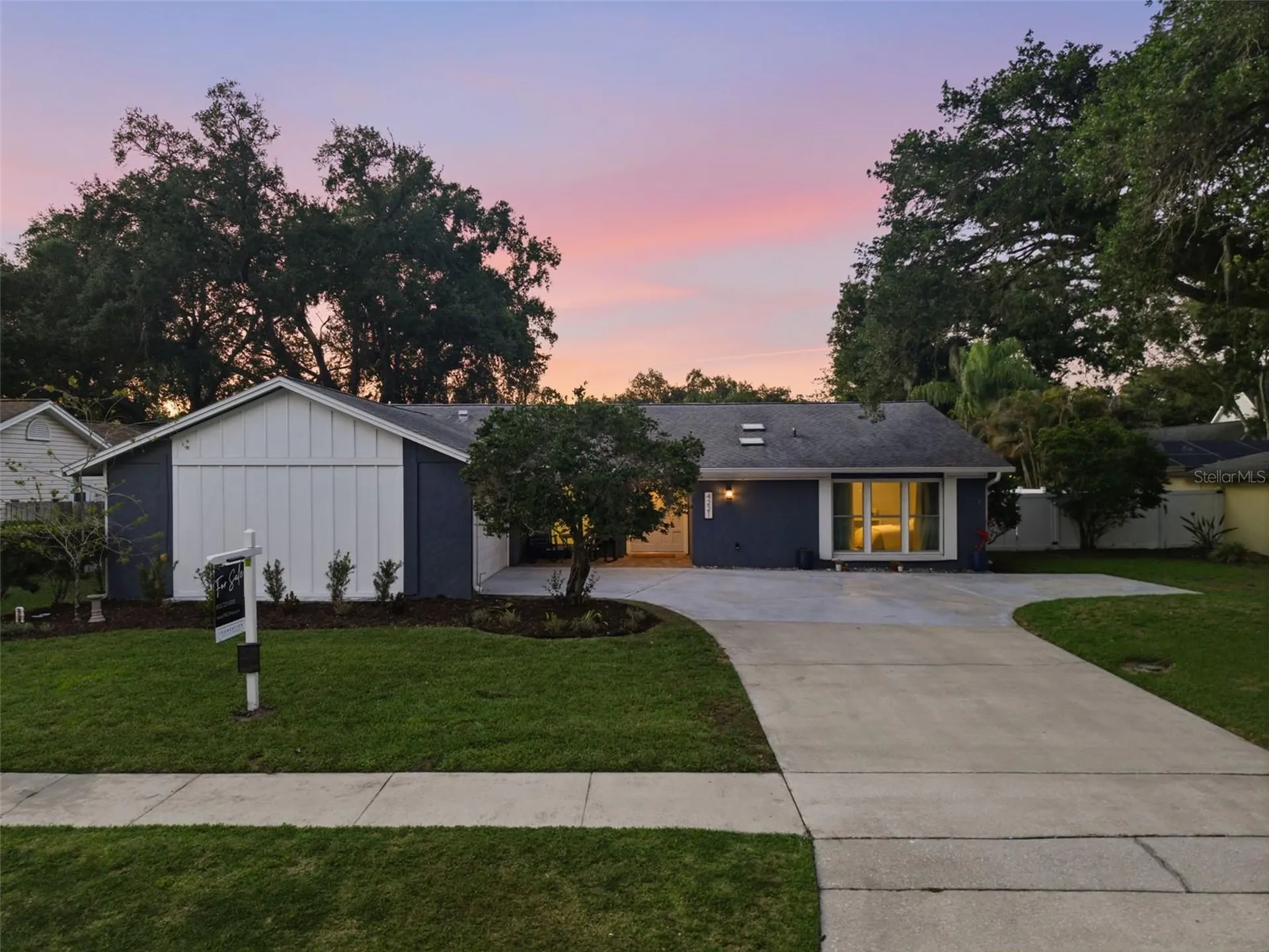 4221 Water Oaks Lane Tampa FL 33618