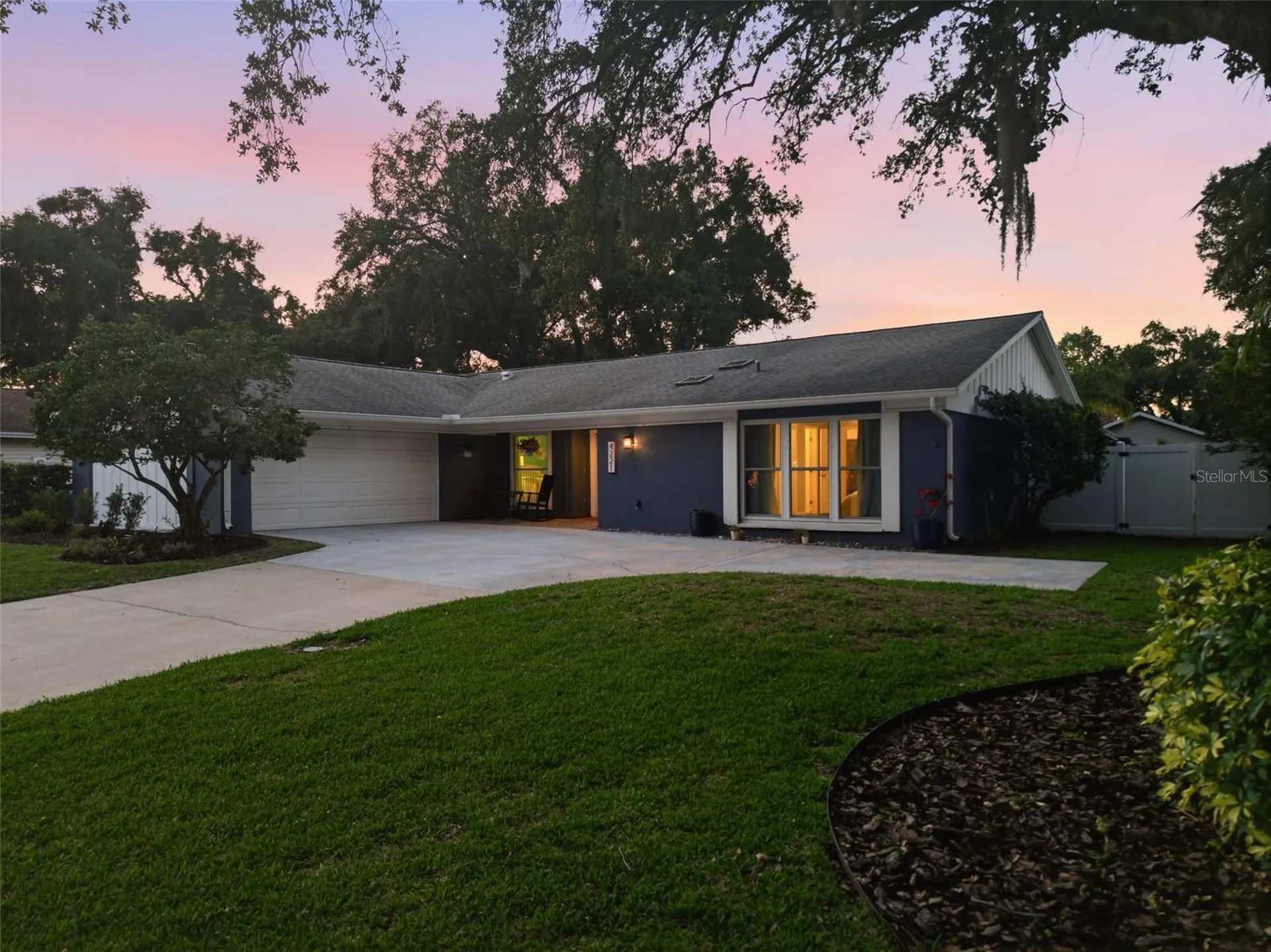 4221 Water Oaks Lane Tampa FL 33618