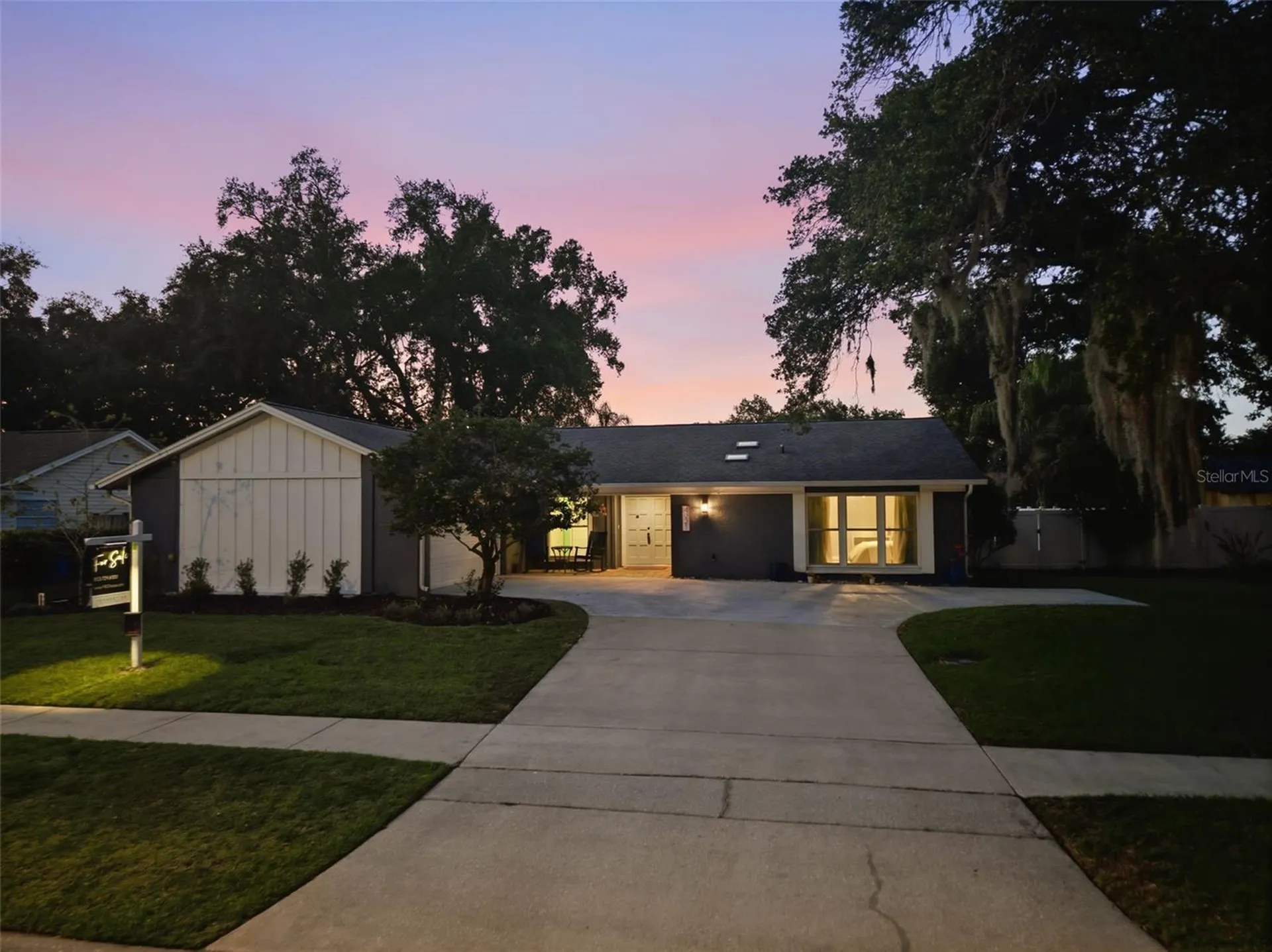 4221 Water Oaks Lane Tampa FL 33618