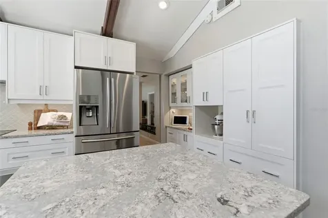 4221 Water Oaks Lane Tampa FL 33618