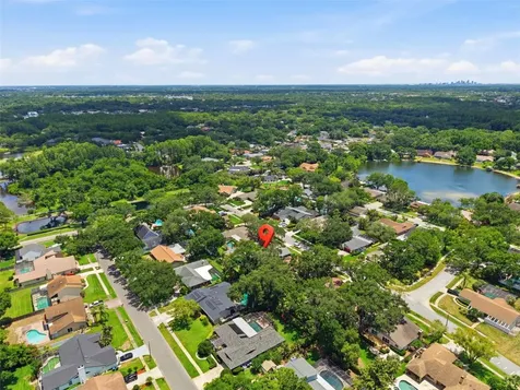4221 Water Oaks Lane Tampa FL 33618