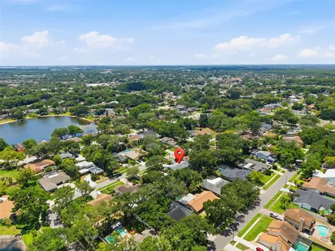 4221 Water Oaks Lane Tampa FL 33618