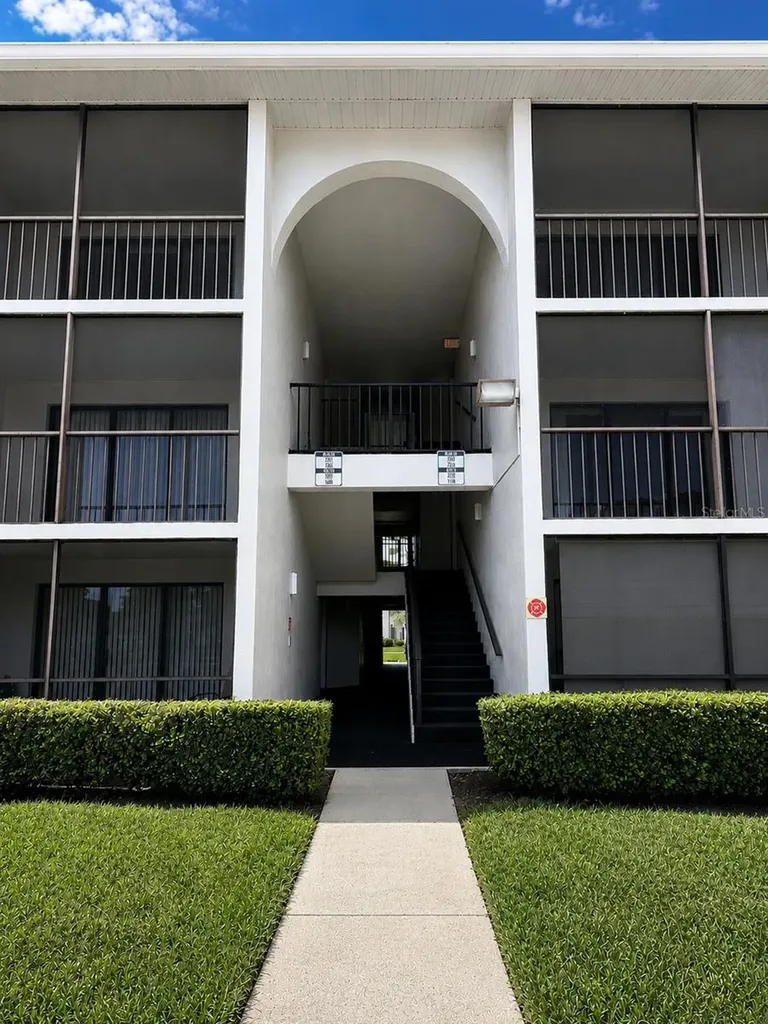 1223 S Pine Ridge Circle Sanford FL 32773