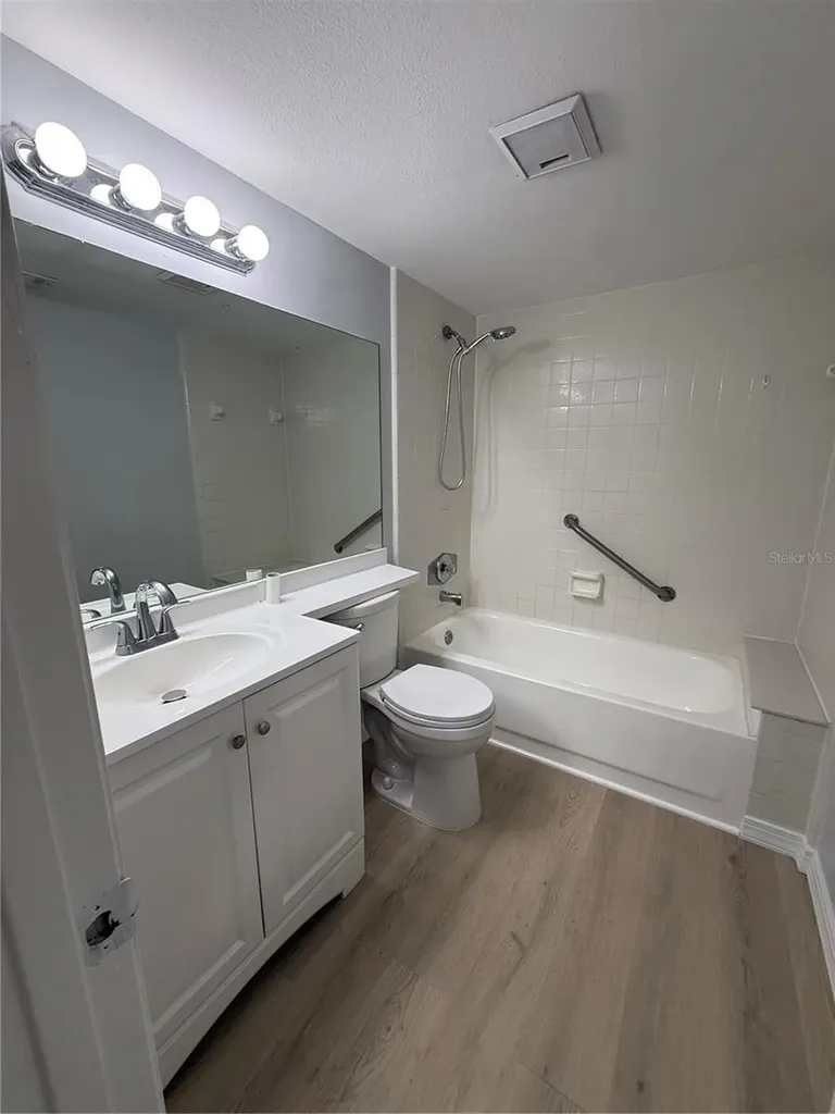 1223 S Pine Ridge Circle Sanford FL 32773
