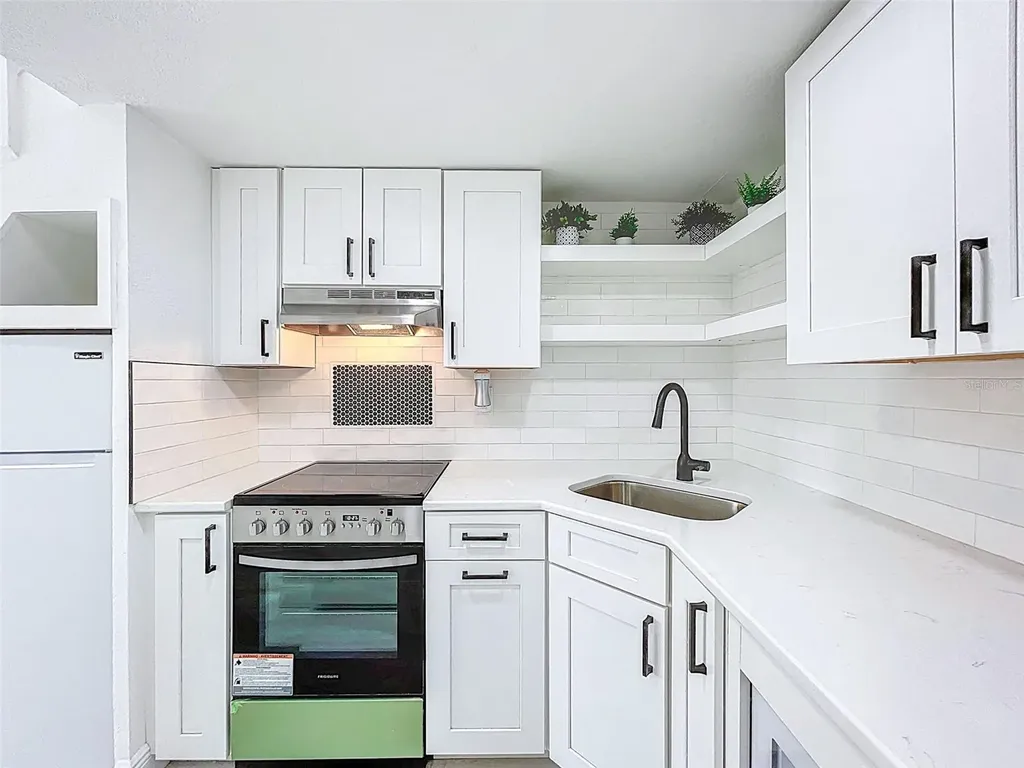 1600 Pasadena Drive Dunedin FL 34698