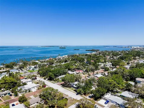 1600 Pasadena Drive Dunedin FL 34698