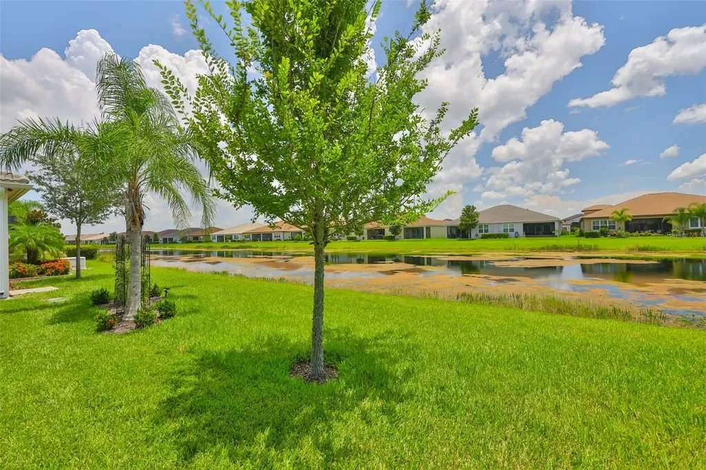 4836 Sevilla Shores Drive Wimauma FL 33598