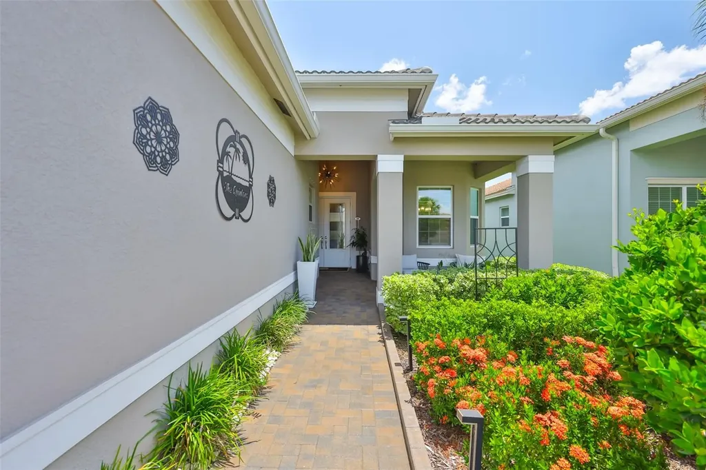 4836 Sevilla Shores Drive Wimauma FL 33598