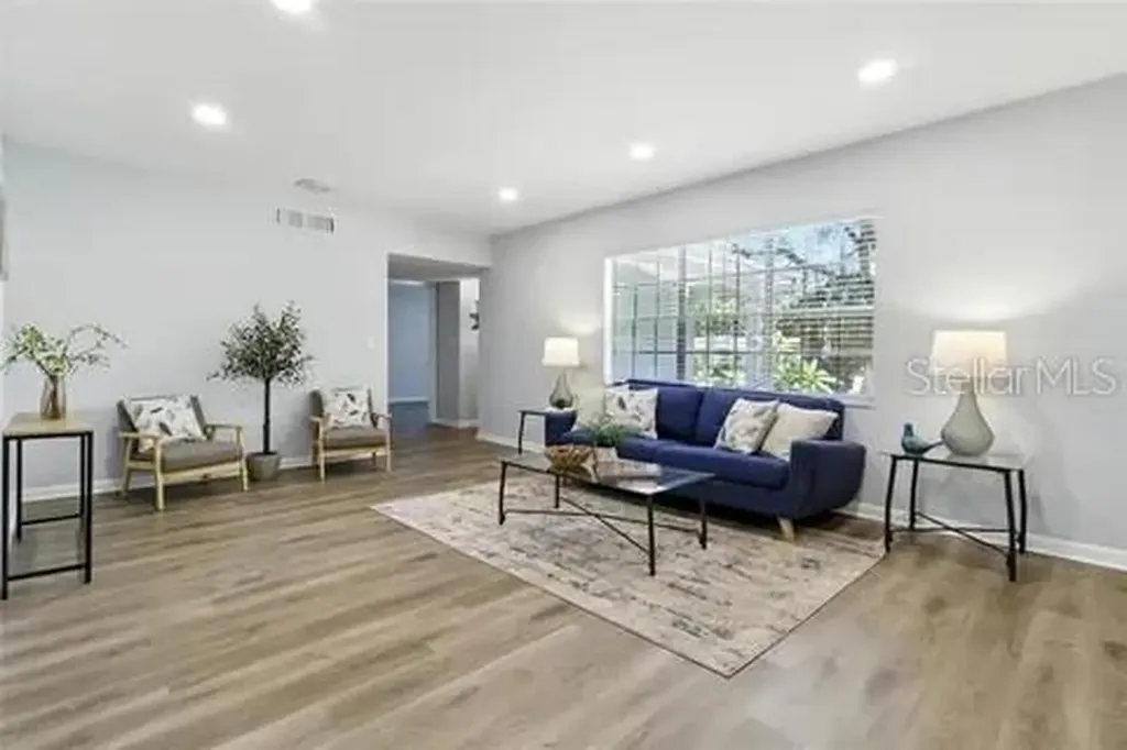 2510 Lake Ellen Drive Tampa FL 33618