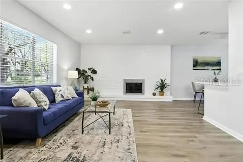 2510 Lake Ellen Drive Tampa FL 33618
