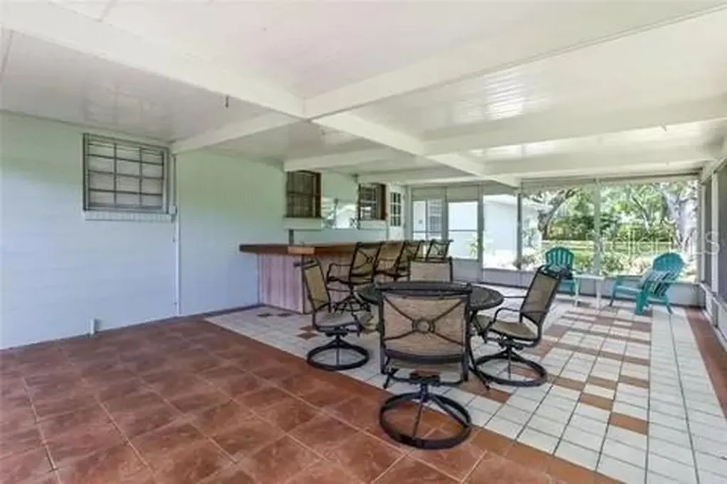 2510 Lake Ellen Drive Tampa FL 33618