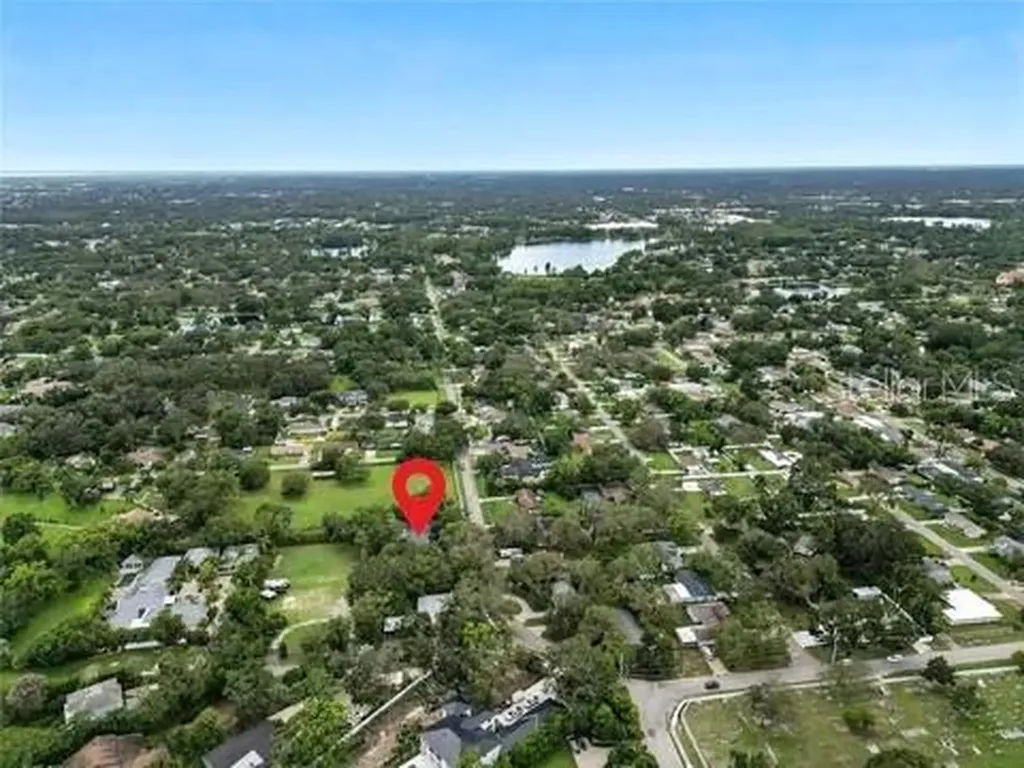 2510 Lake Ellen Drive Tampa FL 33618
