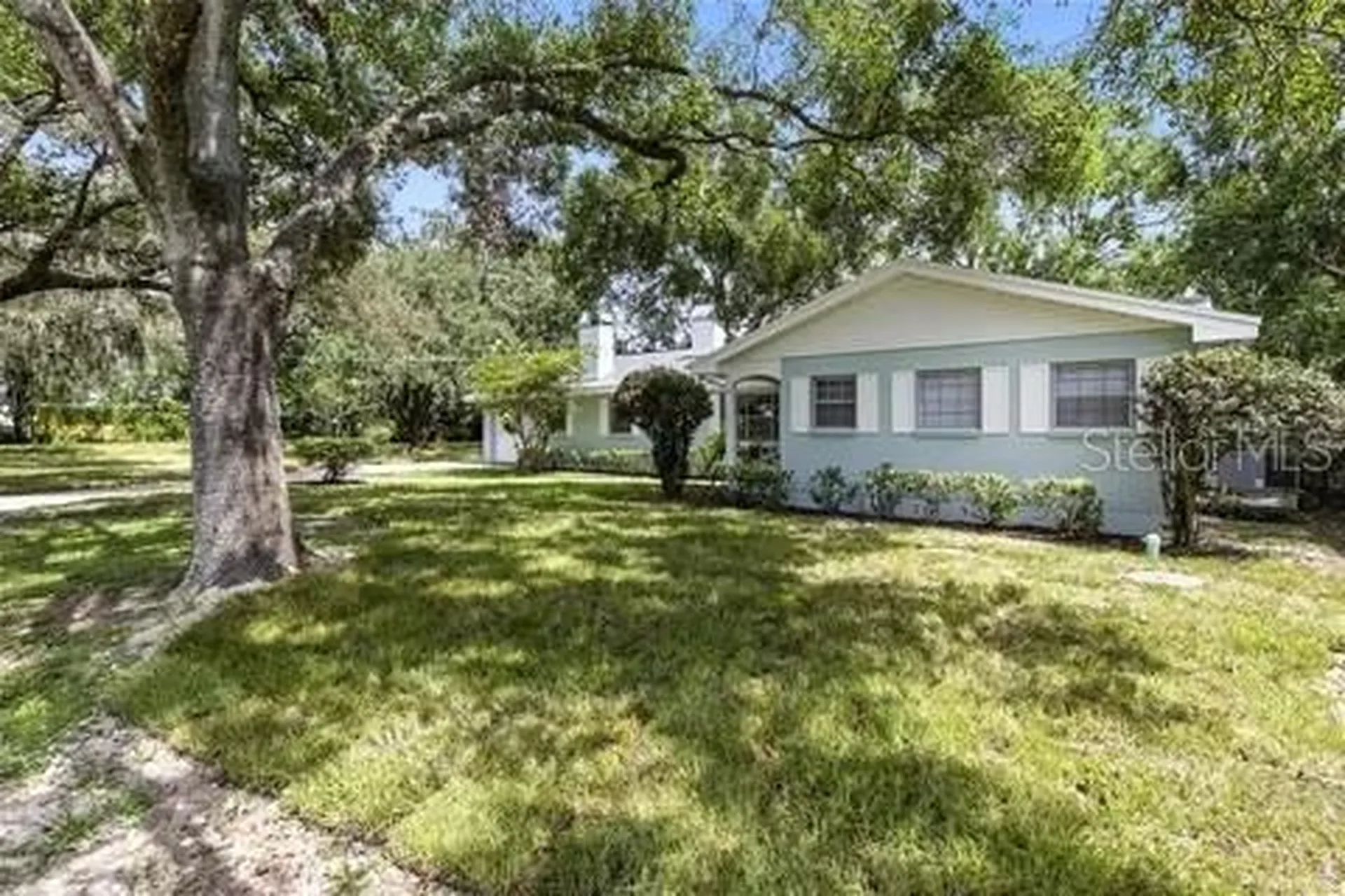 2510 Lake Ellen Drive Tampa FL 33618