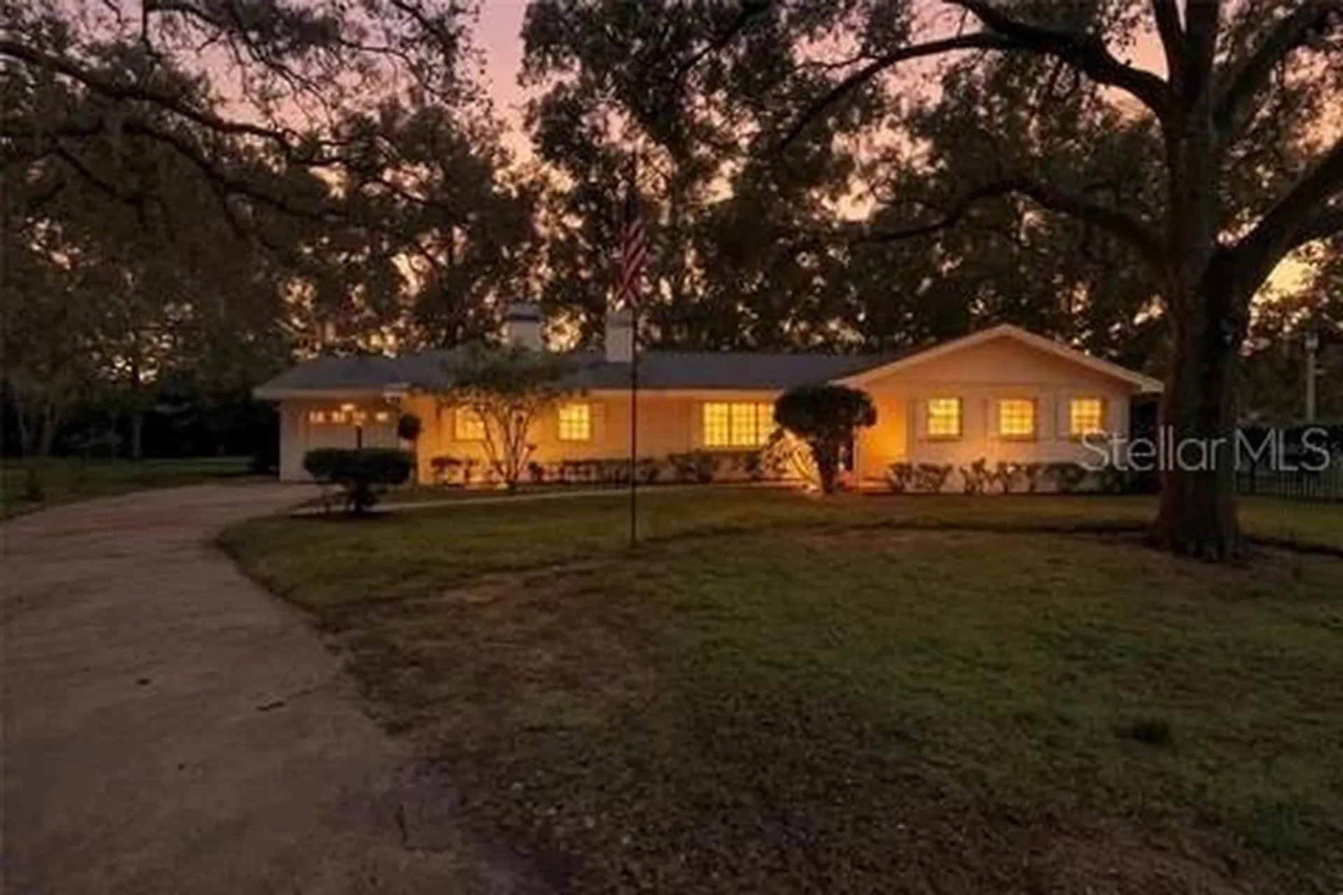 2510 Lake Ellen Drive Tampa FL 33618