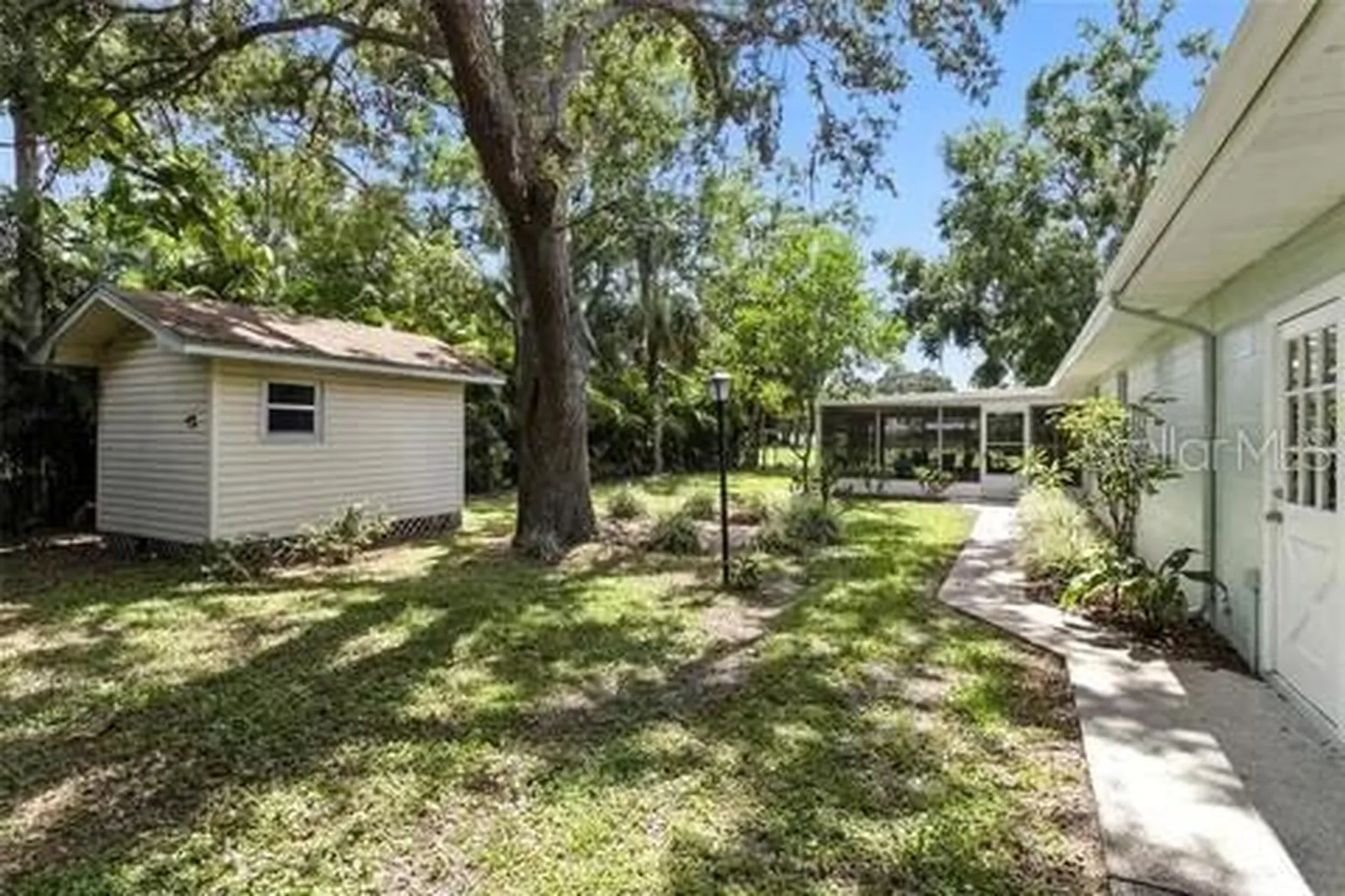 2510 Lake Ellen Drive Tampa FL 33618