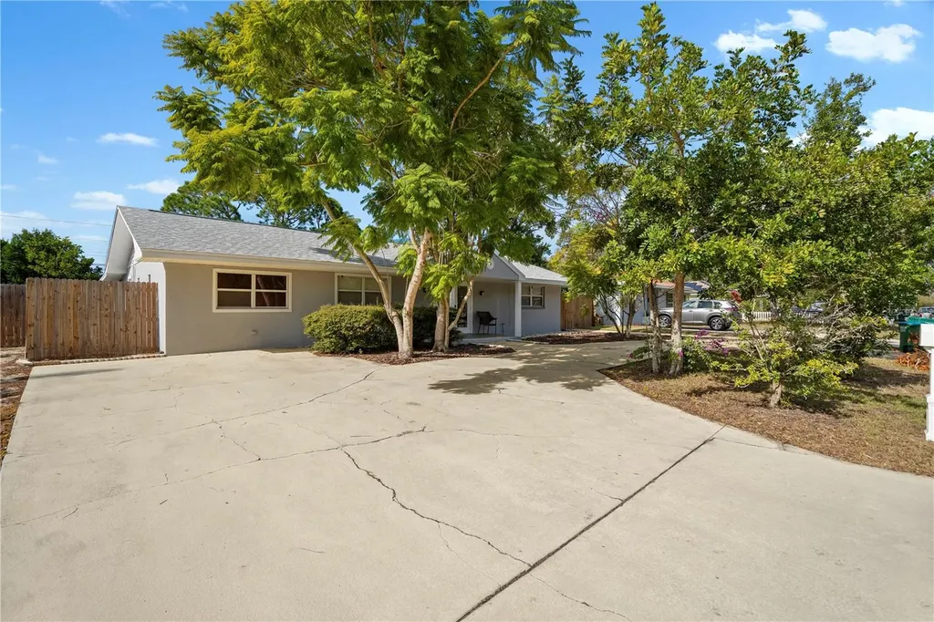 1626 Young Avenue Clearwater FL 33756