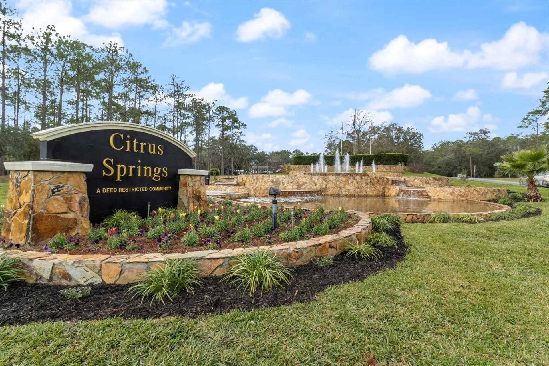 10927 N Airway Loop Citrus Springs FL 34434