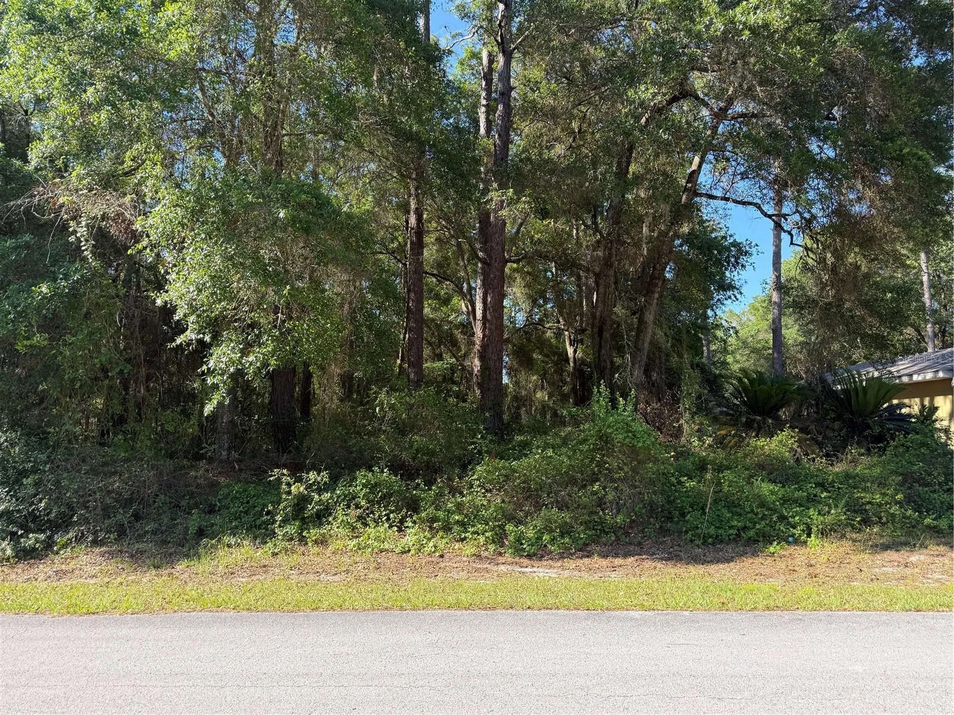 10927 N Airway Loop Citrus Springs FL 34434