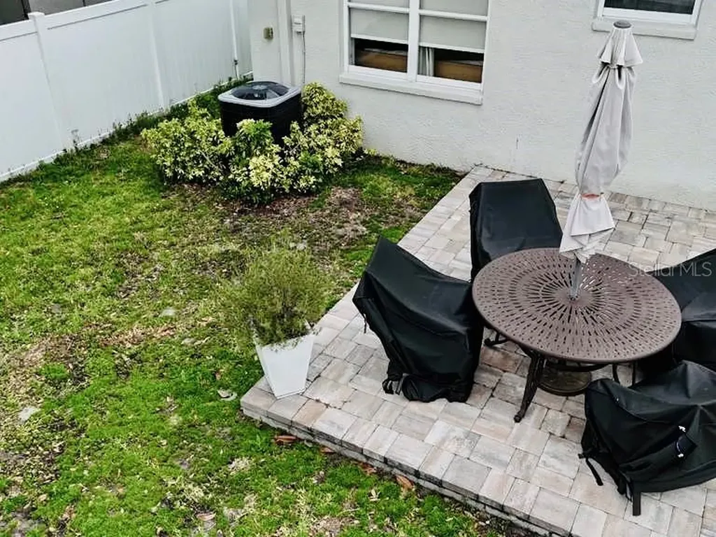 24900 Oakhaven Court Lutz FL 33559