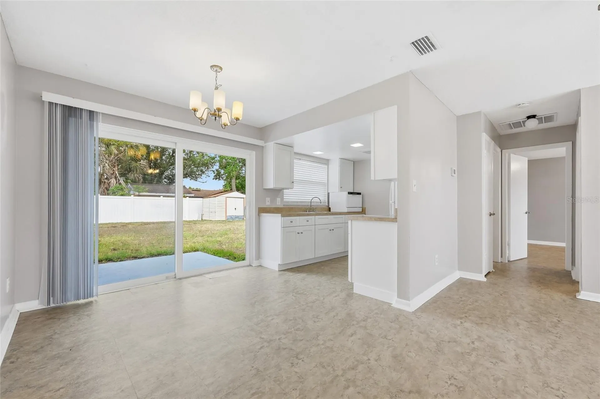 4048 Castlegate Drive Orlando FL 32839