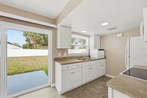 4048 Castlegate Drive Orlando FL 32839