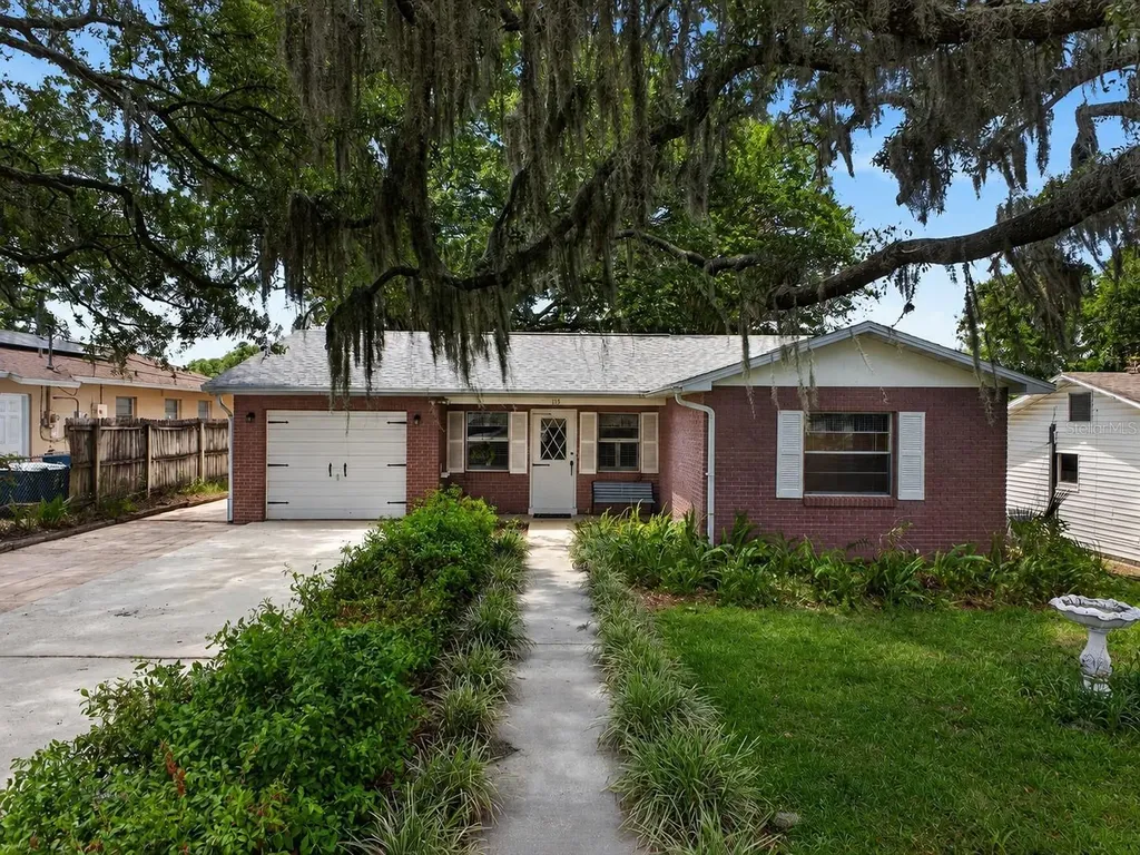115 E Palm Street Davenport FL 33837
