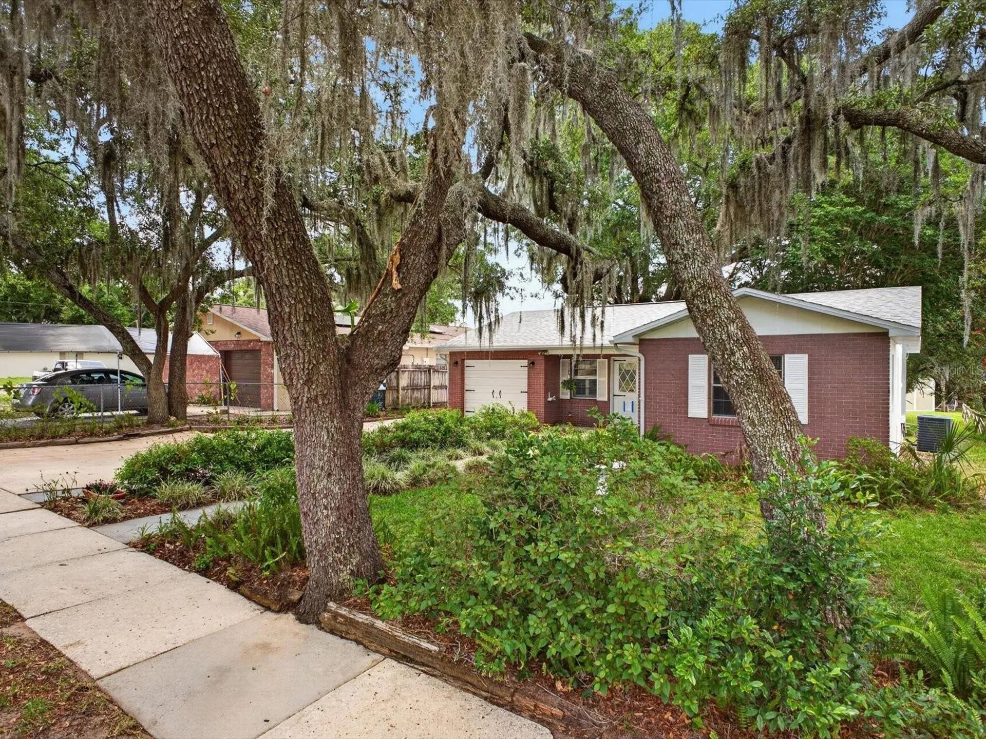115 E Palm Street Davenport FL 33837