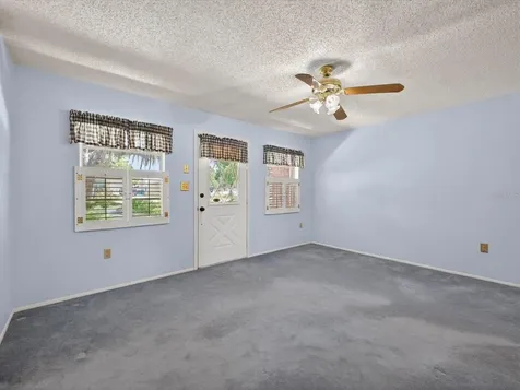 115 E Palm Street Davenport FL 33837