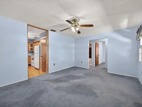 115 E Palm Street Davenport FL 33837