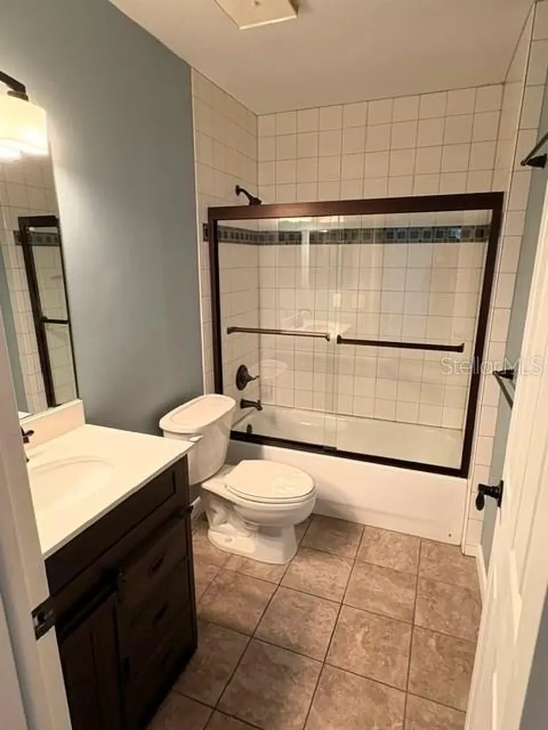 4014 Ashford Green Place Tampa FL 33613