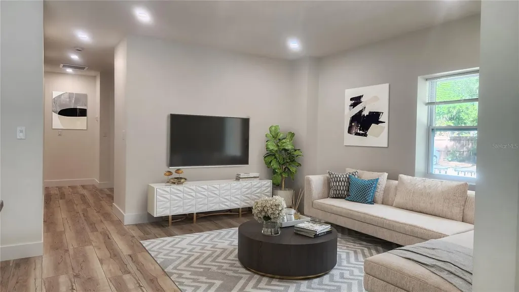 2117 5th Street Sarasota FL 34237