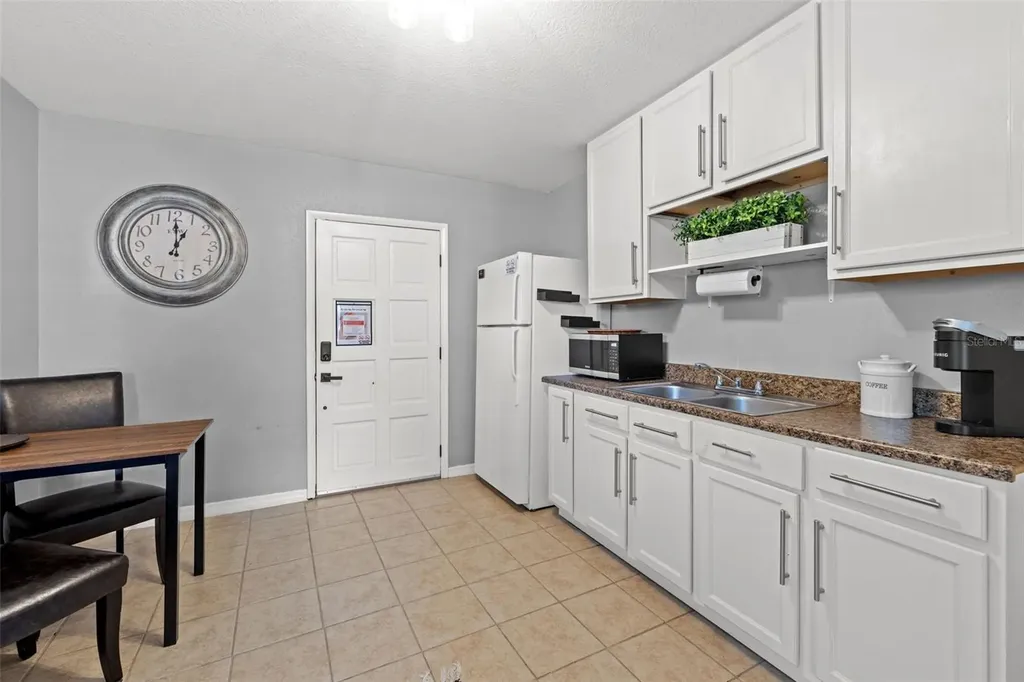 6802 Cresthill Court Tampa FL 33615