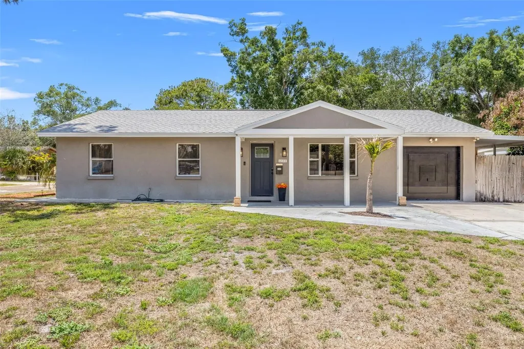 6802 Cresthill Court Tampa FL 33615